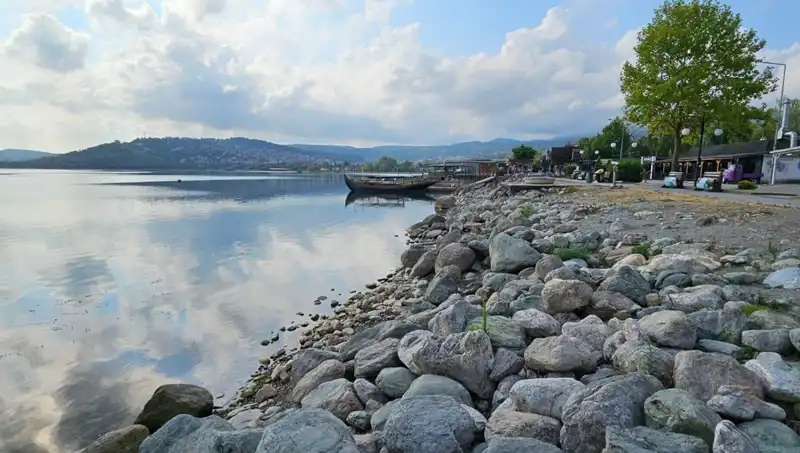 Sapanca Gölü'nde Su Seviyesi Düşüşü, Doğa ve Tarımı Tehdit Ediyor