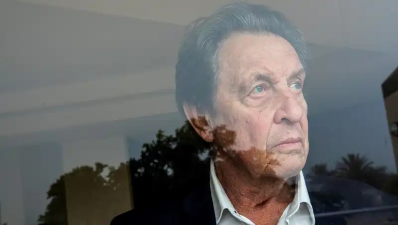 Elon Musk’ın Babasından Şok Açıklamalar: Cinayetler ve Büyücülük İddiaları