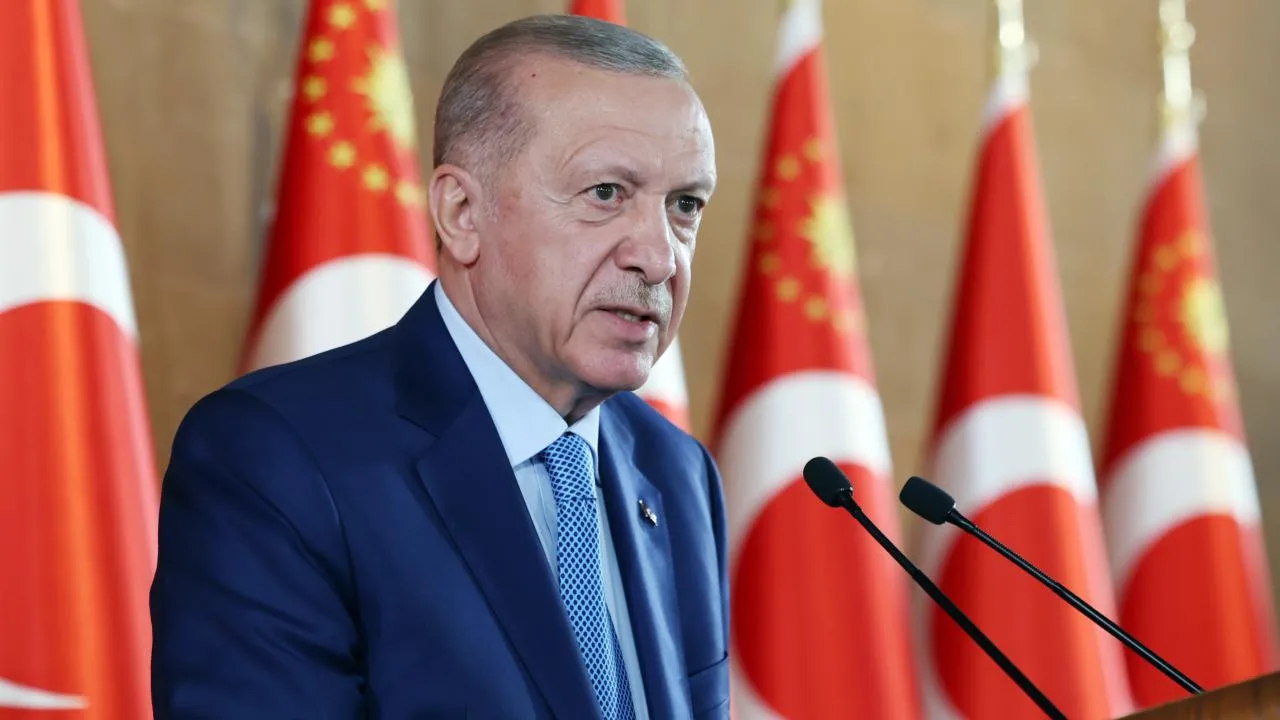 Cumhurbaşkanı Erdoğan: Ülkemize Yaklaşan Tehlikeyi Görüyoruz, Her Türlü Tedbiri Alıyoruz