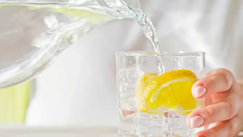 Limonlu Su Tüketiminin Vücuda Olan 8 Bilinmeyen Etkisi Açıklandı