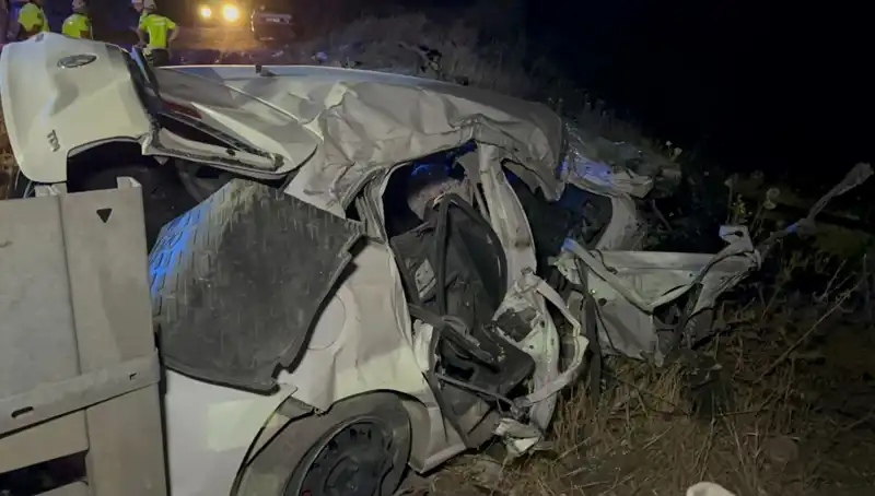 Ters Şeritte Kaza: Tankerle Çarpışan Araçta 1 Ölü, 2 Yaralı