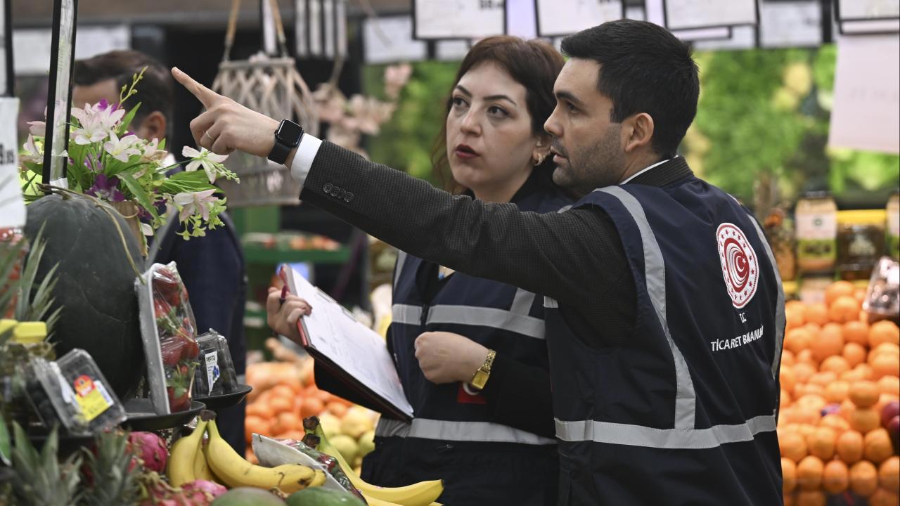 İşletmelere Fahiş Fiyat Uygulayanlara 3 Günde 10 Milyon TL Ceza