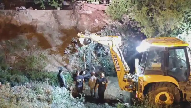 Hatay’da İneği Kurtarmak İçin Yapılan Cesur Operasyon