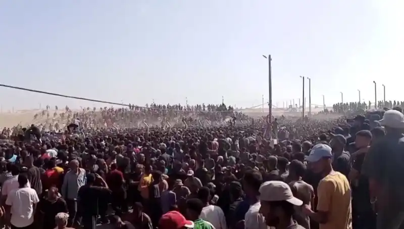 İsrail’den Filistinlilere Yönelik Acımasız Saldırı: 30 Civarı Ölü