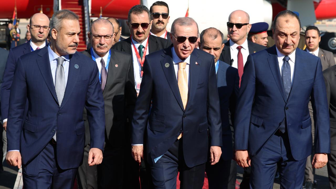 Cumhurbaşkanı Erdoğan Mısır ziyareti'

'