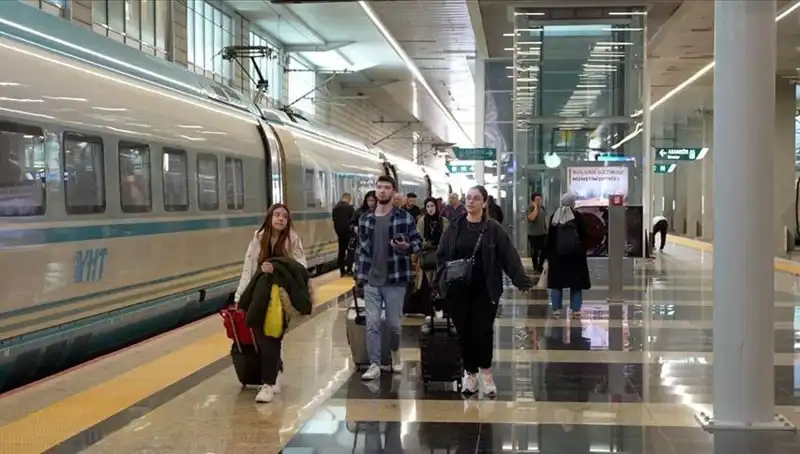Yüksek Hızlı Trenlerde Ek Seferler Başlıyor: Seyahat Planlarınızı Yapın!