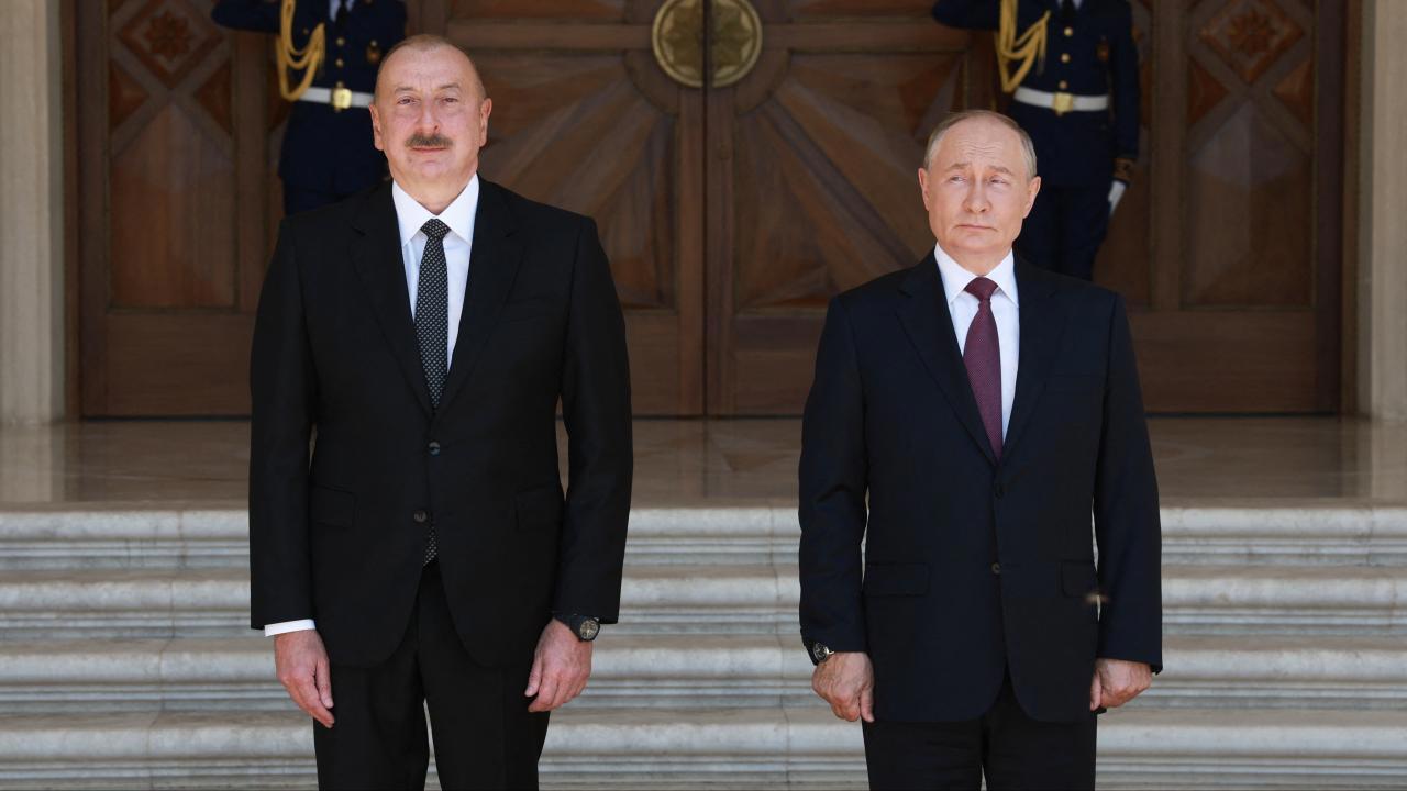 Rusya Devlet Başkanı Putin, Azerbaycan Devlet Başkanı Aliyev'den Özür Diledi