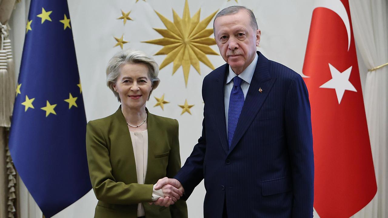 Cumhurbaşkanı Erdoğan ve AB Komisyonu Başkanı von der Leyen görüştü