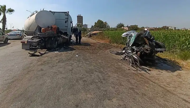 Adana'da Tankerle Otomobil Çarpıştı: Feci Kaza Detayları Ortaya Çıktı