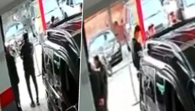 İstanbul'da Galeriye Yapılan El Yapımı Patlayıcı Saldırısının Ardındaki Gizem