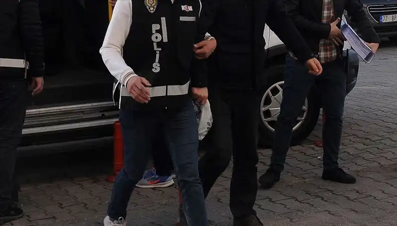 Samsun'da Uyuşturucu Operasyonu: İki Kişi Yakalandı, Sır Perdesi Aralanıyor!