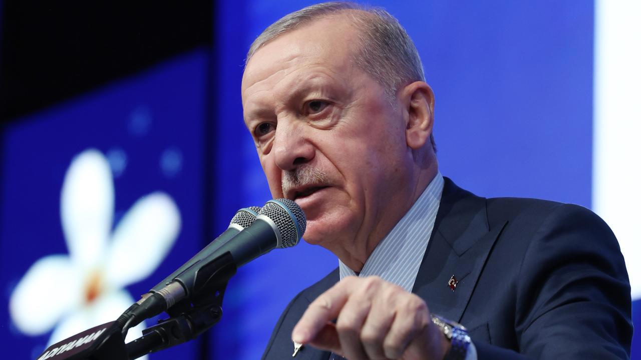 Erdoğan: Deprem Sonrası Evlerine Girmeyen Vatandaşlarımızı Bırakmayacağız