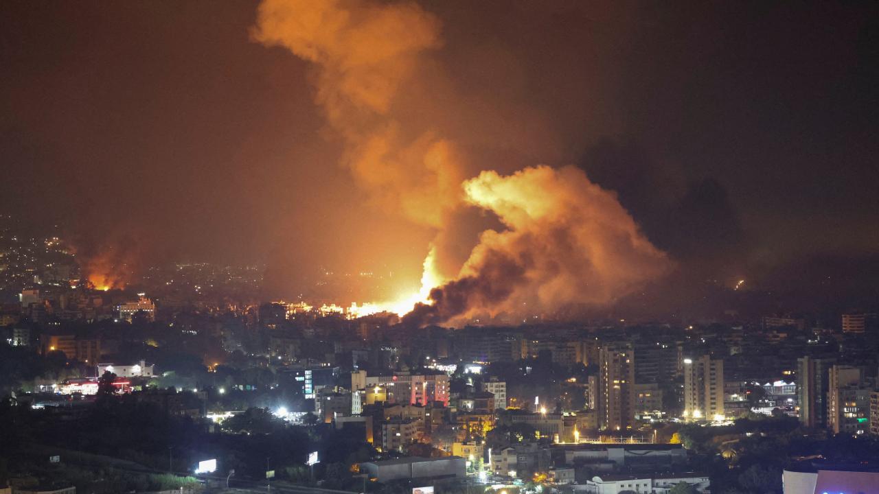 İsrail, Beyrut'un Güneyine Yoğun Hava Saldırıları Düzenledi: 40'tan Fazla Hedef Vuruldu