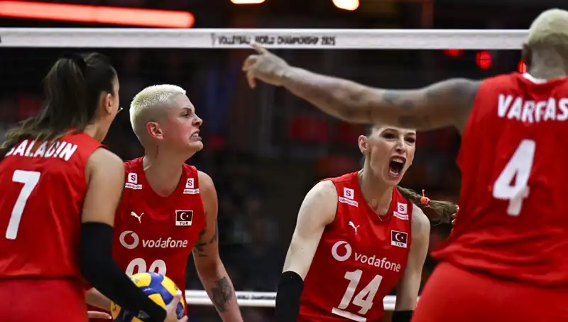Türkiye-Japonya Voleybol Maçı: Şampiyonluk Hayalleri İçin Tırmanış