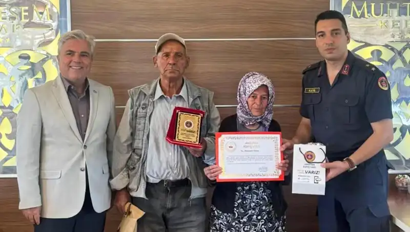 Hayatlarını Değiştiren Fedakarlık: Evi Jandarmaya Bağışladılar